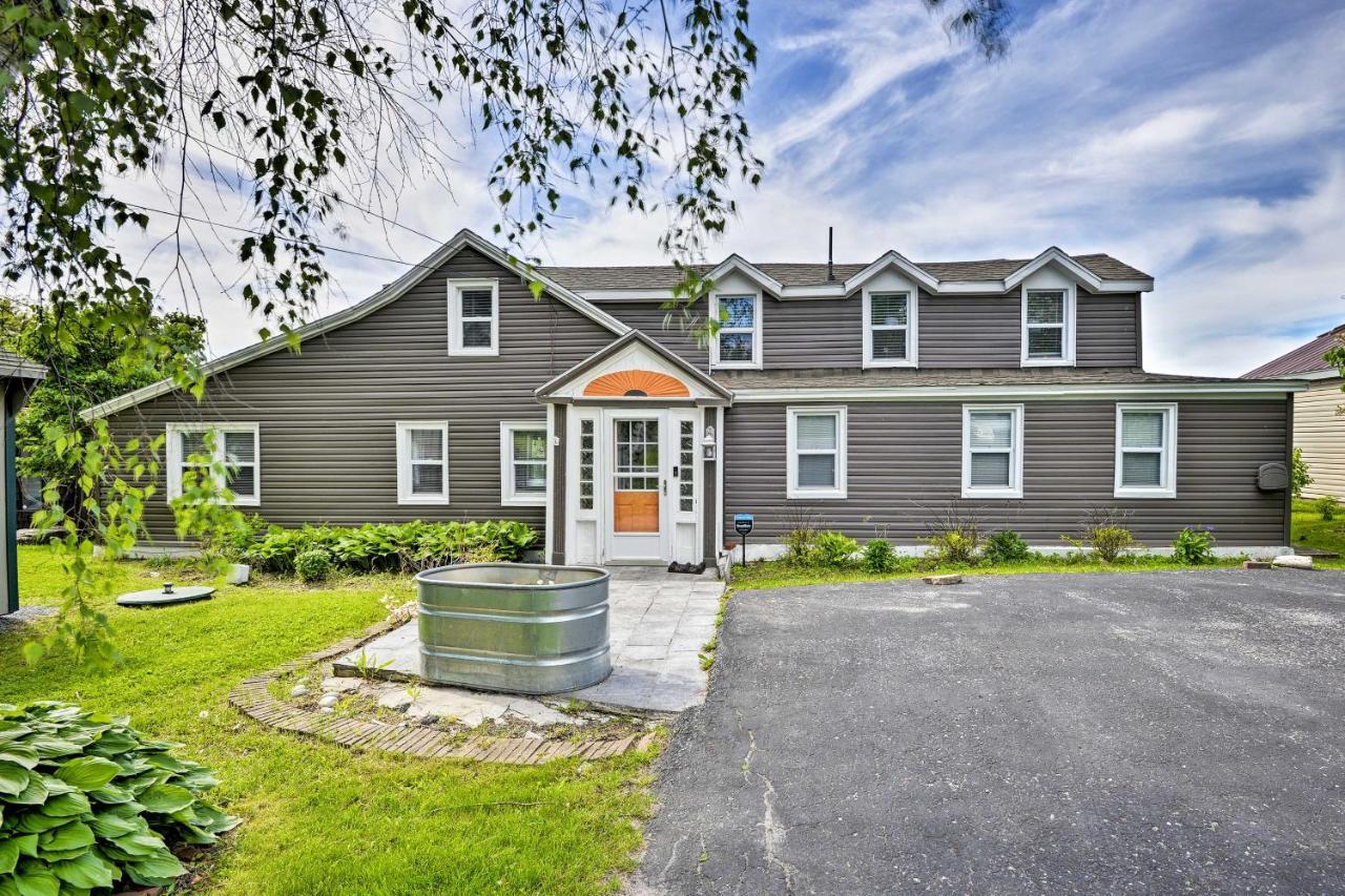 Family Cottage On Chaumont Bay, Walk To Downtown Exteriör bild